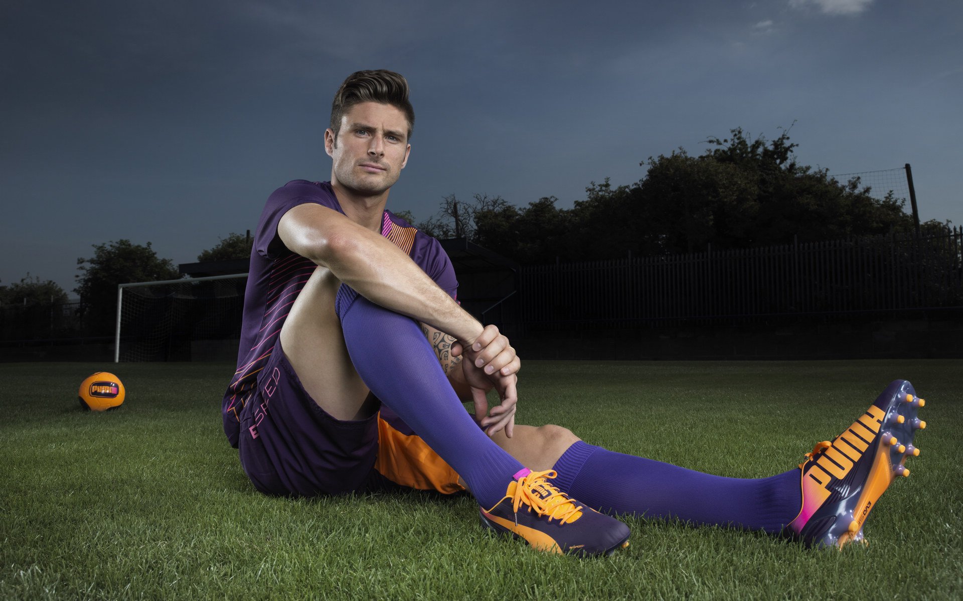 埃因霍温主帅赛后精彩发言，球队士气高涨备战，埃因霍温 主教练